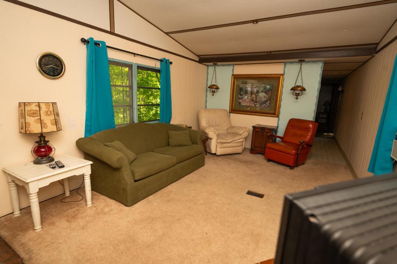 Fair Wind Motel And Cottages Clayton Exterior photo